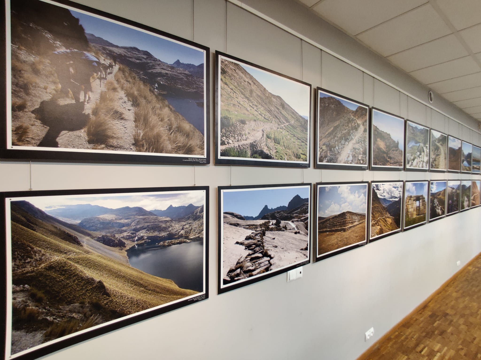 Wystawa paneli fotograficznych „Inkaska Droga Królewska” w MOKSiR 