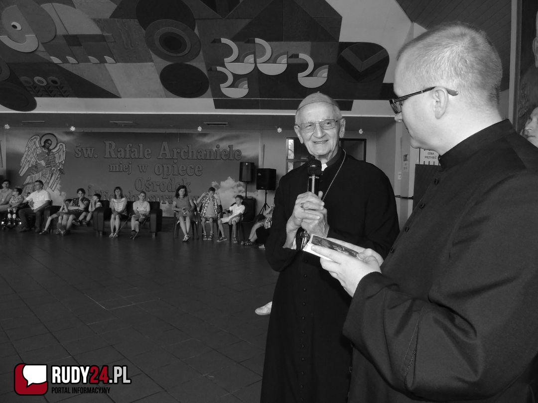 Uroczystości pogrzebowe śp. biskupa Jana Wieczorka 