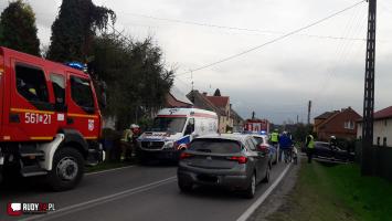 Potrącenie pieszego na drodze DW 920 (ul. Rybnicka) w Rudach (wideo)